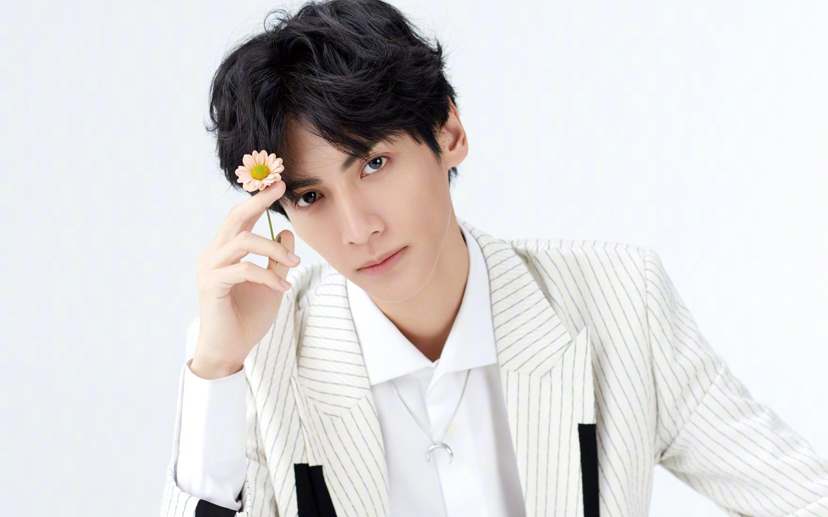 九游娱乐-_冬日温泉运动季：享受水景中运动的乐趣_，初冬温泉